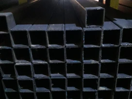 Hollow Hitam