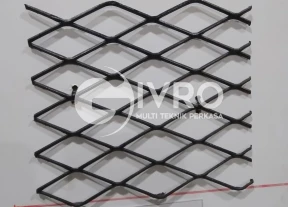 Jaring Besi Baja Expanded Metal Type F2028 Tebal 2 mm Ukuran 12 x 24 Meter