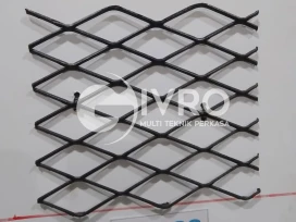 Jaring Besi Baja Expanded Metal Type F2028 Tebal 2 mm Ukuran 12 x 24 Meter